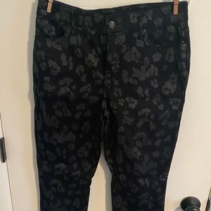 Chico’s Black Leopard Print Pant